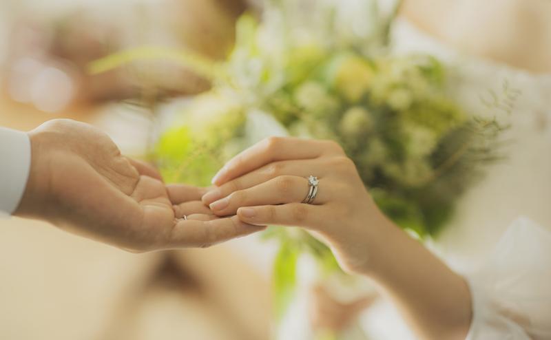 女性医師の結婚事情！婚姻時期や出会いは？【現役女性医師が解説】