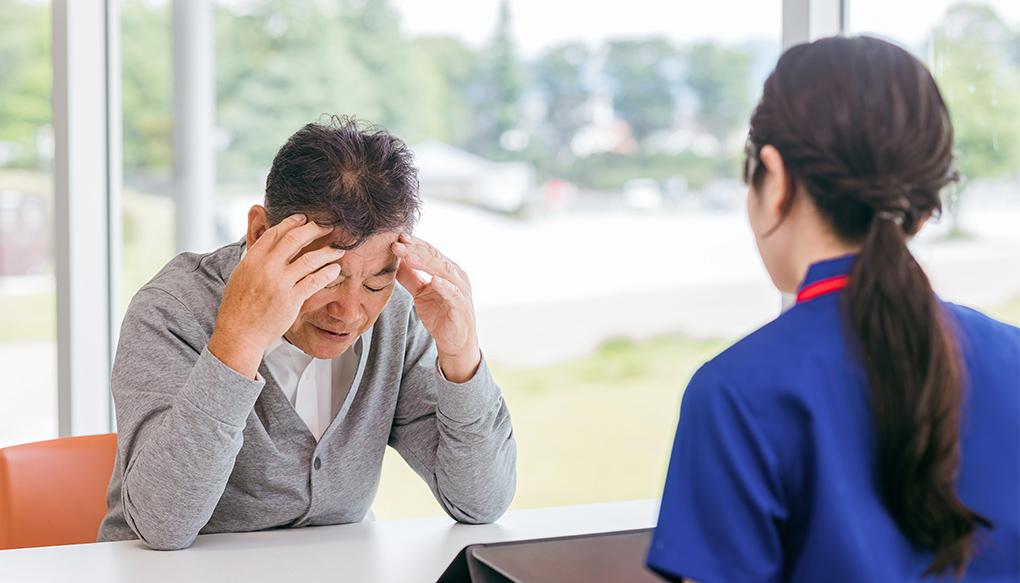 【医師向け】糖尿病で生じる頭痛はどんな痛み？メカニズムや問診のポイント