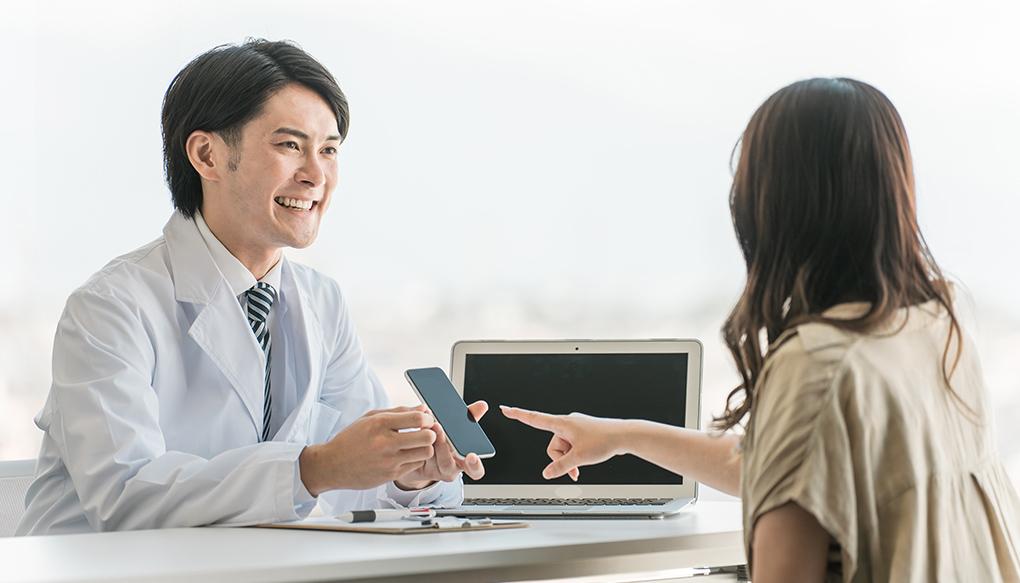 医療機器プログラム（SaMD）とは？類義語との違いや保険・診療報酬上での扱いを解説【医師向け】