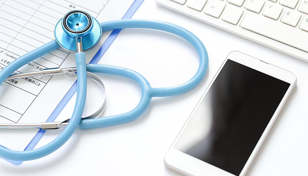 医療機関で使えるスマホと医療ICTイメージ