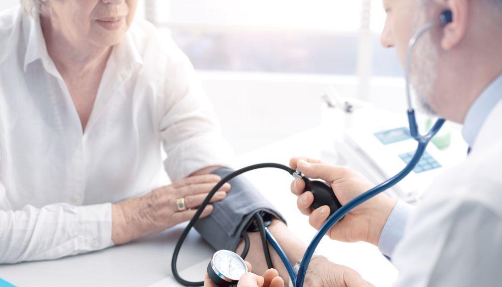 訪問診療で「本当に求められるスキル」とは？未経験から始める医師が知るべき知識と技術