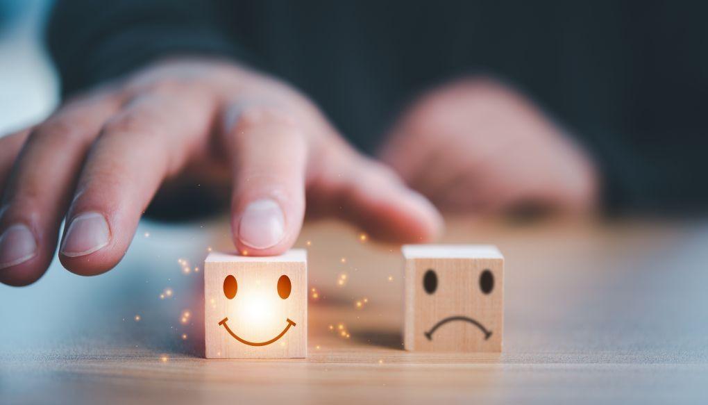 選択をすることを示唆する画像